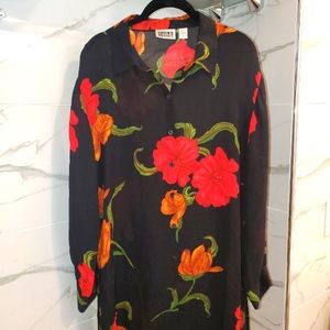 Chicos Design 100% silk blouse size 2 flower print